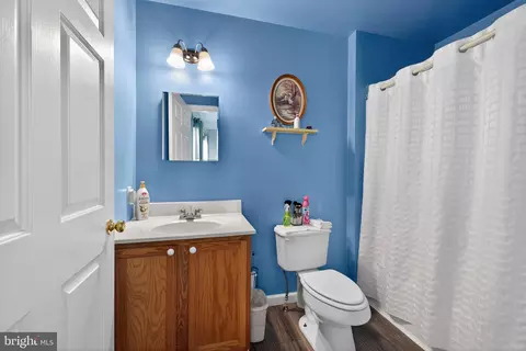 Bath - 107 Sailor Ln, Milton, DE 19968 photo 2 of 2
