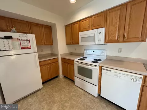 Kitchen - 146 Tobin Dr, Milton, DE 19968 photo 2 of 5