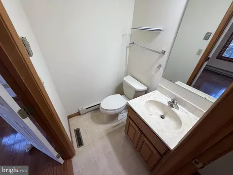 Bath - 5 Canary Dr, Lewes, DE 19958 photo 2 of 2