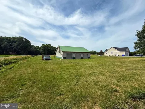 33122 Swamp Rd, Frankford, DE 19945