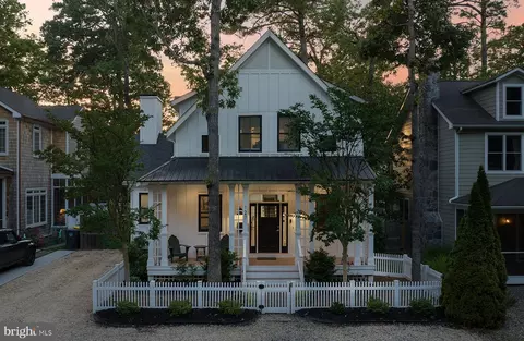 127 Columbia Ave, Rehoboth Beach, DE 19971