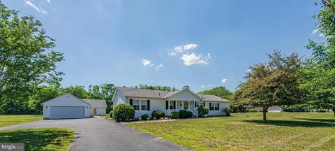 36042 Country Ln, Frankford, DE 19945