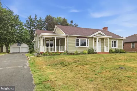 111 School Pl, Milford, DE 19963