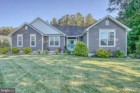 Exterior - 24630 Hollytree Cir, Georgetown, DE 19947 photo 7 of 13