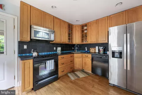 Kitchen - 647 Evans Ave, Bethany Beach, DE 19930 photo 2 of 2