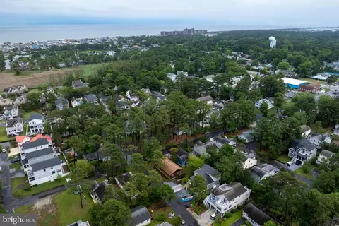 View/Area - 647 Evans Ave, Bethany Beach, DE 19930 photo 3 of 10