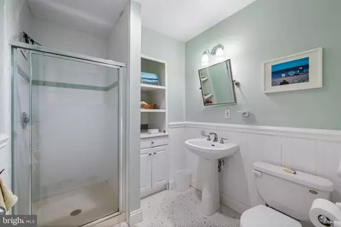 Bath - 647 Evans Ave, Bethany Beach, DE 19930 photo 1 of 2