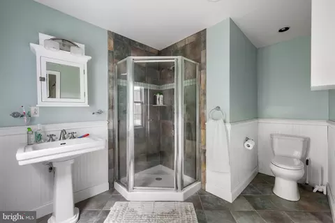 Bath - 647 Evans Ave, Bethany Beach, DE 19930 photo 2 of 2