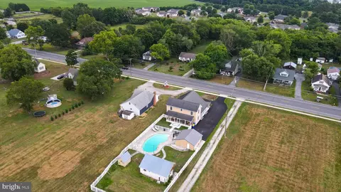 View/Area - 30328 Seaford Rd, Laurel, DE 19956 photo 2 of 3