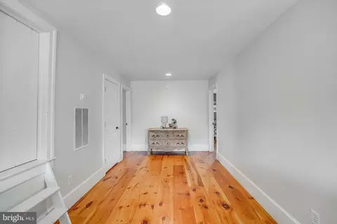Entry Way - 30328 Seaford Rd, Laurel, DE 19956 photo 5 of 7