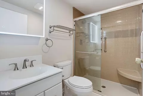 Bath - 615 Wilson St, Laurel, DE 19956 photo 1 of 1