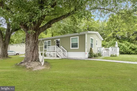 25762 Holly View Dr, Seaford, DE 19973