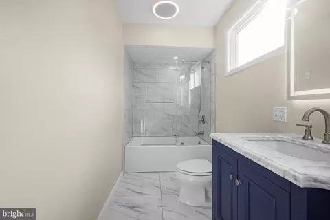 Bath - 15250 Hudson Rd, Milton, DE 19968 photo 6 of 6