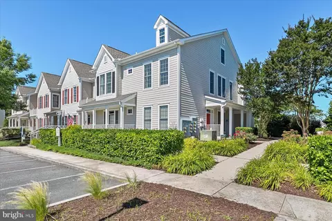 128 October Glory Ave # D, Ocean View, DE 19970