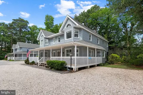 422 Garfield Pkwy # B, Bethany Beach, DE 19930