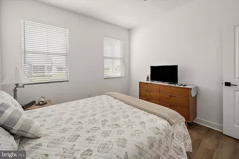 Bedroom - 36831 W Old Gate Dr, Georgetown, DE 19947 photo 5 of 9