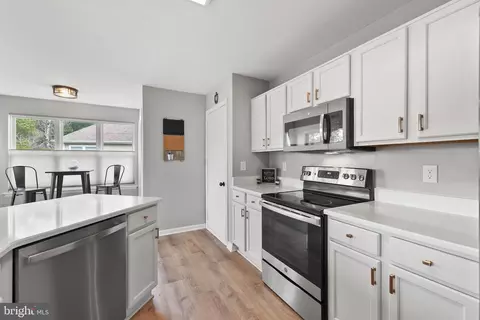 Kitchen - 37114 Pinehurst Ct #91, Ocean View, DE 19970 photo 4 of 4