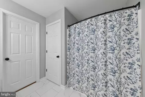 Bath - 37114 Pinehurst Ct #91, Ocean View, DE 19970 photo 1 of 1