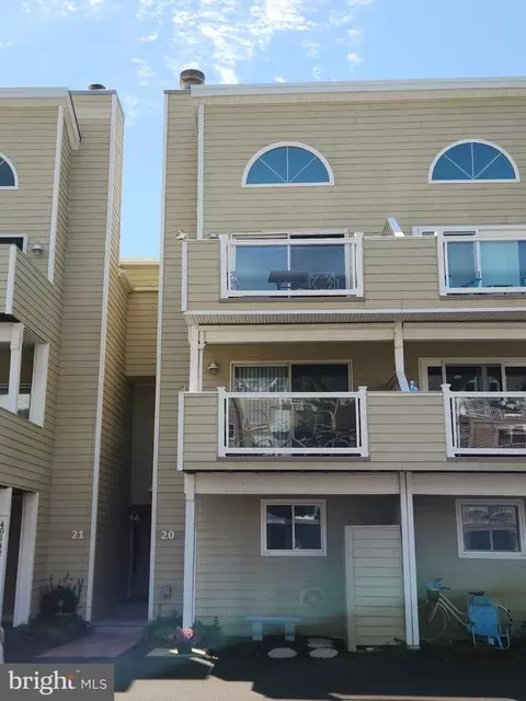 40142 E North Carolina Ave #20, Fenwick Island, DE 19944