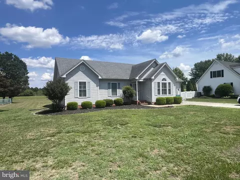 204 N 10th St, Delmar, DE 19940