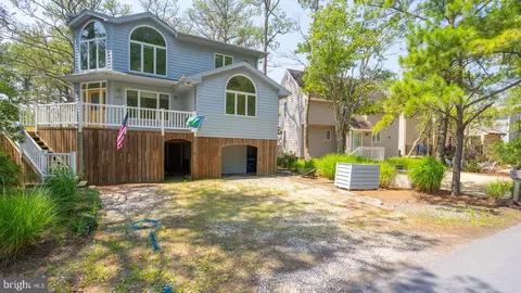 Exterior - 400 Tamarack Dr, Bethany Beach, DE 19930 photo 1 of 6