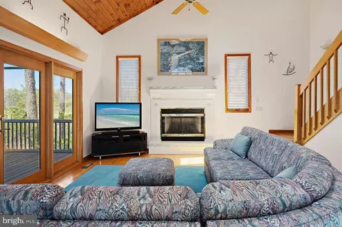 Living - 400 Tamarack Dr, Bethany Beach, DE 19930 photo 2 of 3