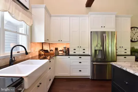 Kitchen - 423 Seagull Dr, Lewes, DE 19958 photo 4 of 4