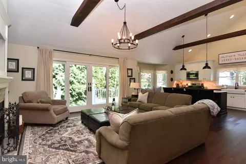 Living - 423 Seagull Dr, Lewes, DE 19958 photo 1 of 1