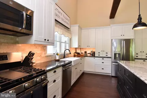 Kitchen - 423 Seagull Dr, Lewes, DE 19958 photo 3 of 4