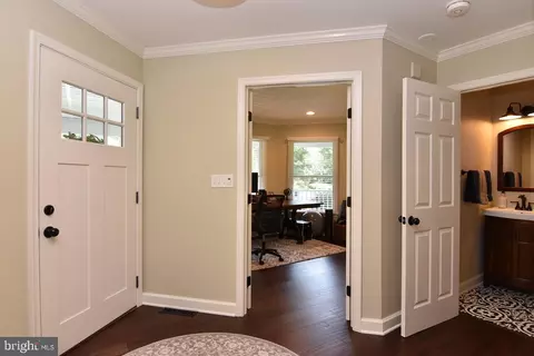 Entry Way - 423 Seagull Dr, Lewes, DE 19958 photo 2 of 5