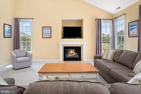 Living - 132 October Glory Ave #B, Ocean View, DE 19970 photo 4 of 5