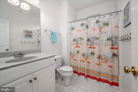 Bath - 132 October Glory Ave #B, Ocean View, DE 19970 photo 4 of 5