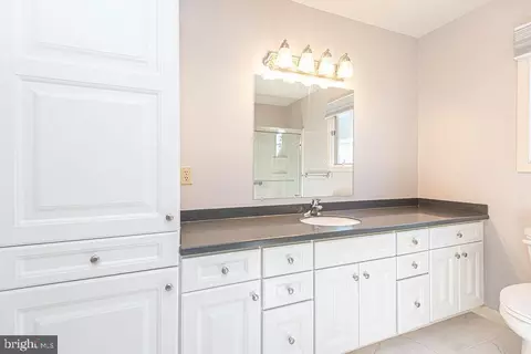 Bath - 426 Jackie Dr, Ocean View, DE 19970 photo 4 of 7