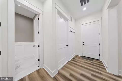 Entry Way - 14133 Pepperbox Rd, Delmar, DE 19940 photo 13 of 16