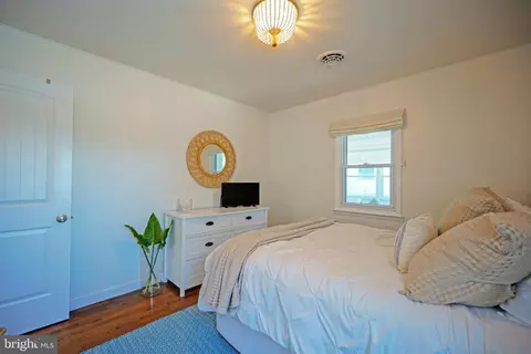 Bedroom - 1902 Cedar St, Lewes, DE 19958 photo 5 of 13