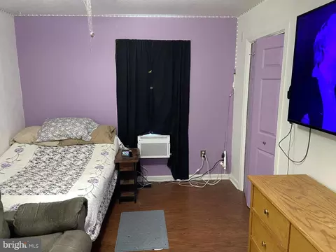 Bedroom - 32529 Mount Pleasant Rd, Laurel, DE 19956 photo 6 of 8