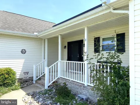 Exterior - 32529 Mount Pleasant Rd, Laurel, DE 19956 photo 1 of 3