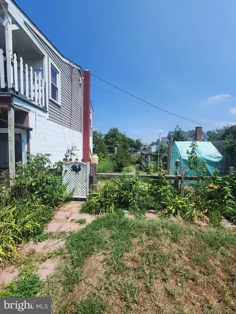 Exterior - 604 State St, Ellendale, DE 19941 photo 3 of 10
