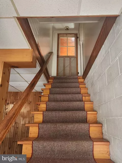 Entry Way - 604 State St, Ellendale, DE 19941 photo 3 of 4