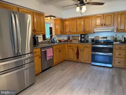 Kitchen - 149 Laurel Ave, Laurel, DE 19956 photo 1 of 1