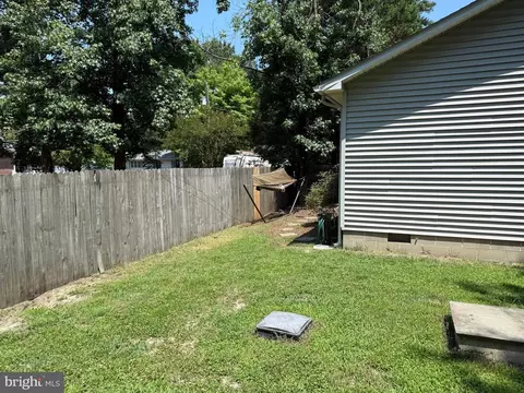 Exterior - 149 Laurel Ave, Laurel, DE 19956 photo 6 of 8