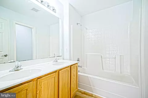 Bath - 543 S Spinnaker Ln, Milton, DE 19968 photo 1 of 1