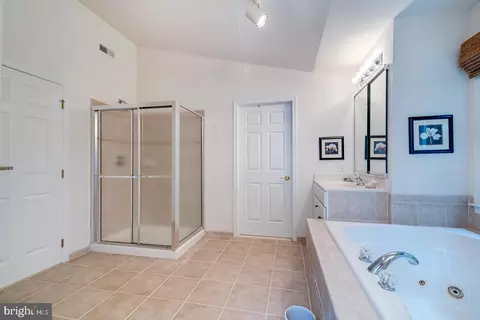 Bath - 31323 Terry Cir, Bethany Beach, DE 19930 photo 2 of 5