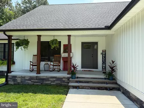 Exterior - 6500 Pleasant Dr, Laurel, DE 19956 photo 2 of 9