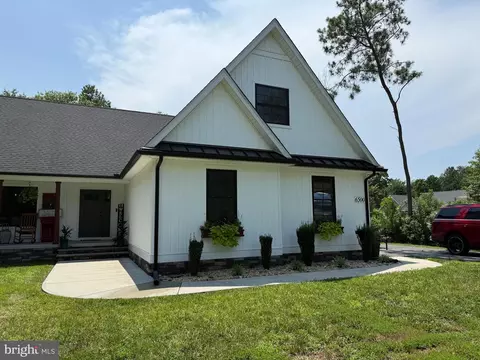 Exterior - 6500 Pleasant Dr, Laurel, DE 19956 photo 4 of 9