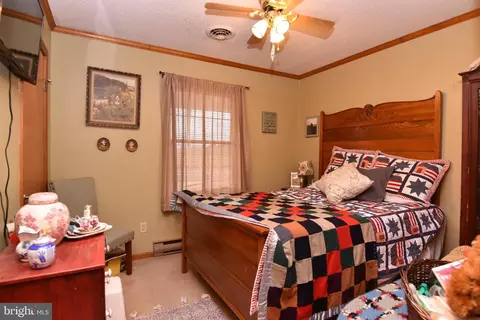 Bedroom - 22622 Little St, Georgetown, DE 19947 photo 4 of 6
