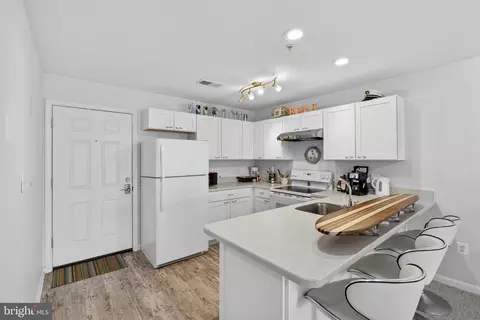 Kitchen - 35948 Haven Dr #D306, Rehoboth Beach, DE 19971 photo 4 of 4