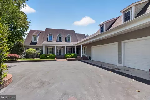 6 Comfort Ct, Rehoboth Beach, DE 19971