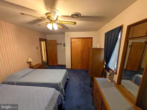 Bedroom - 9683 Tharp Rd, Seaford, DE 19973 photo 4 of 7