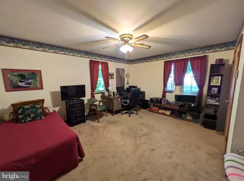 Bedroom - 9683 Tharp Rd, Seaford, DE 19973 photo 6 of 7